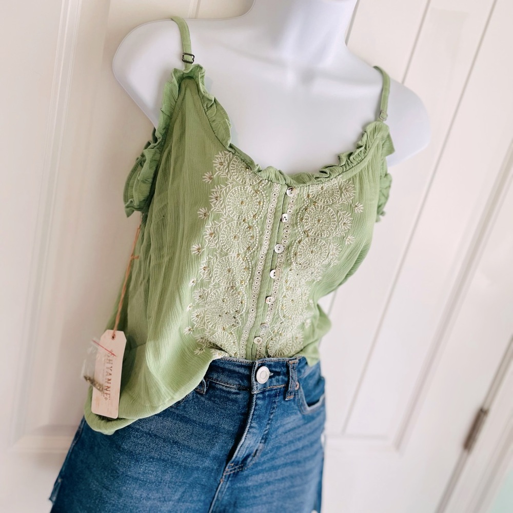 Shyanne Green Sage & Gold Sequin Strappy Lettuce Edge Embroidered Blouse Sz XS